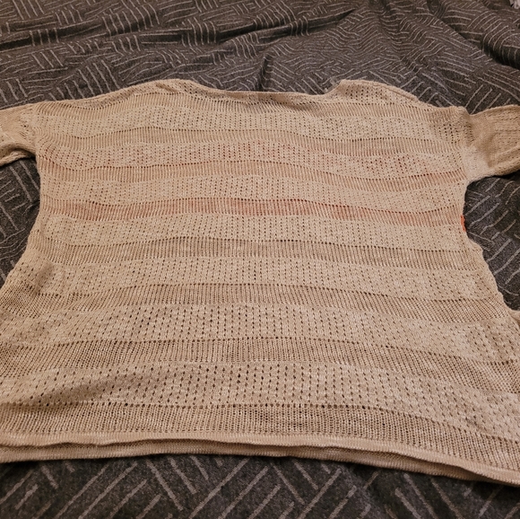 3/$25 Kismet open stitch sweater with half sleeves, size M - Picture 4 of 4
